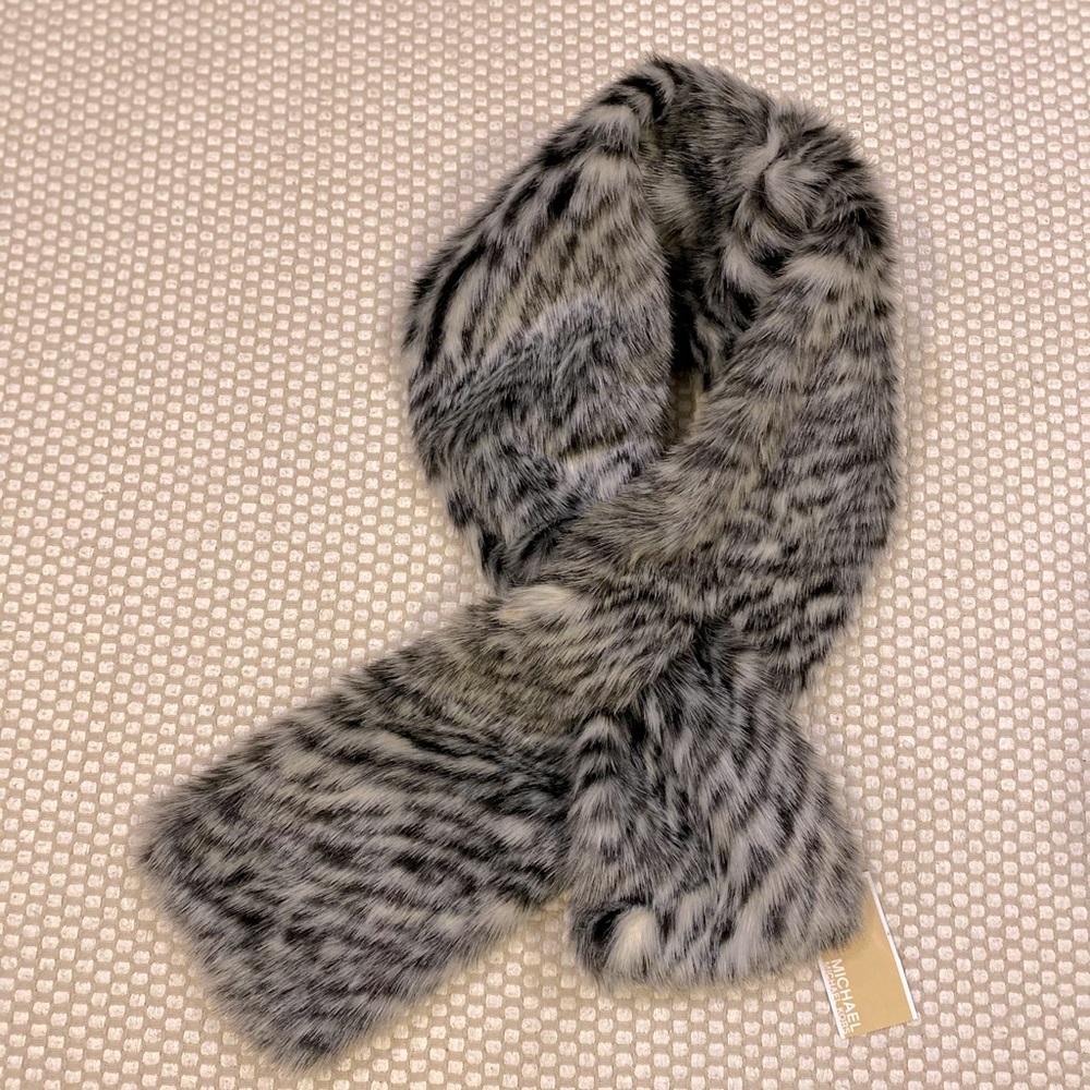 Michael Kors scarf